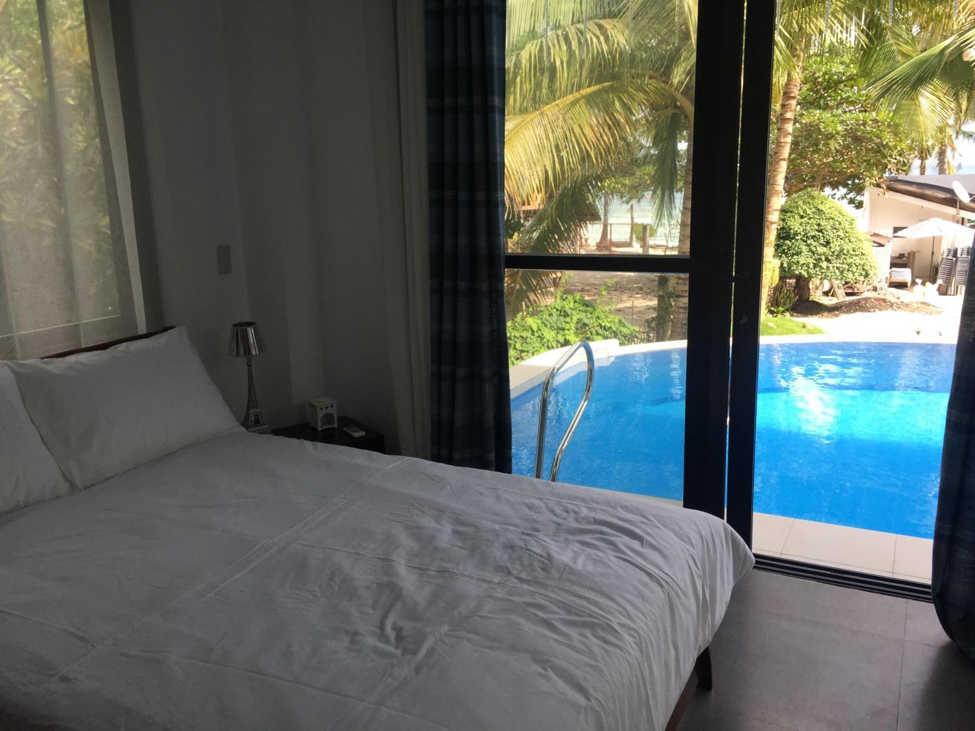 The Whitehouse By The Sea Villa Panglao Exterior photo