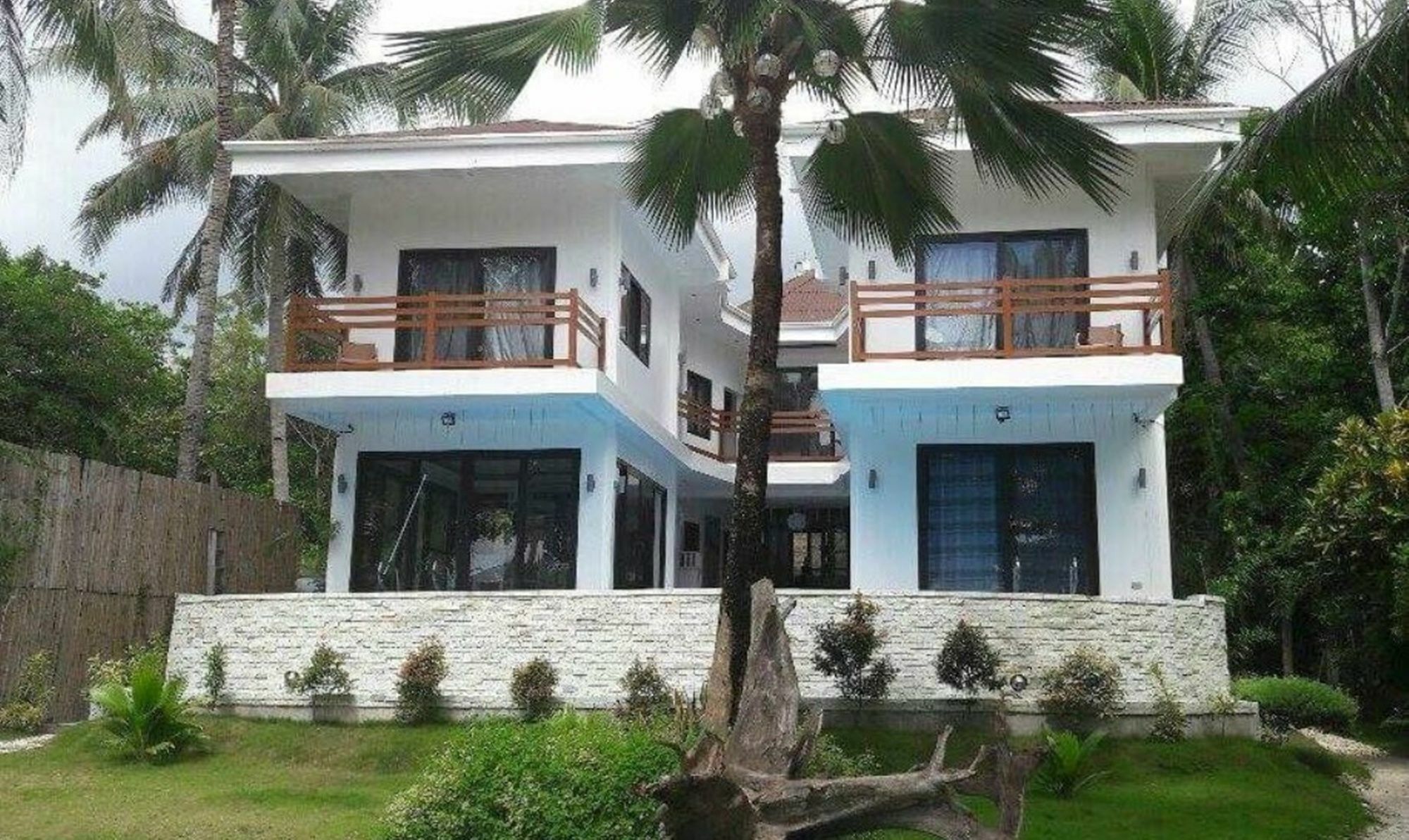 The Whitehouse By The Sea Villa Panglao Exterior photo