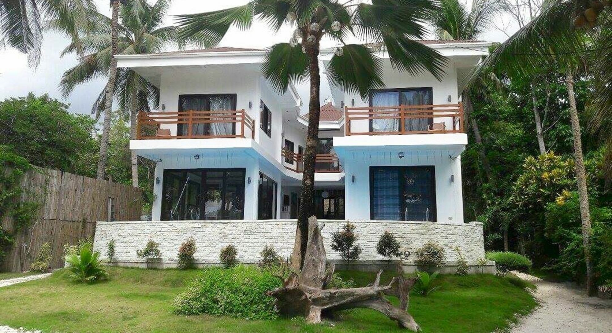 The Whitehouse By The Sea Villa Panglao Exterior photo